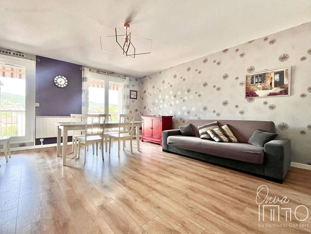 Appartement à FONTAINES-SUR-SAONE