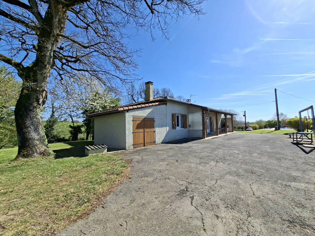 Maison à MIRANDE