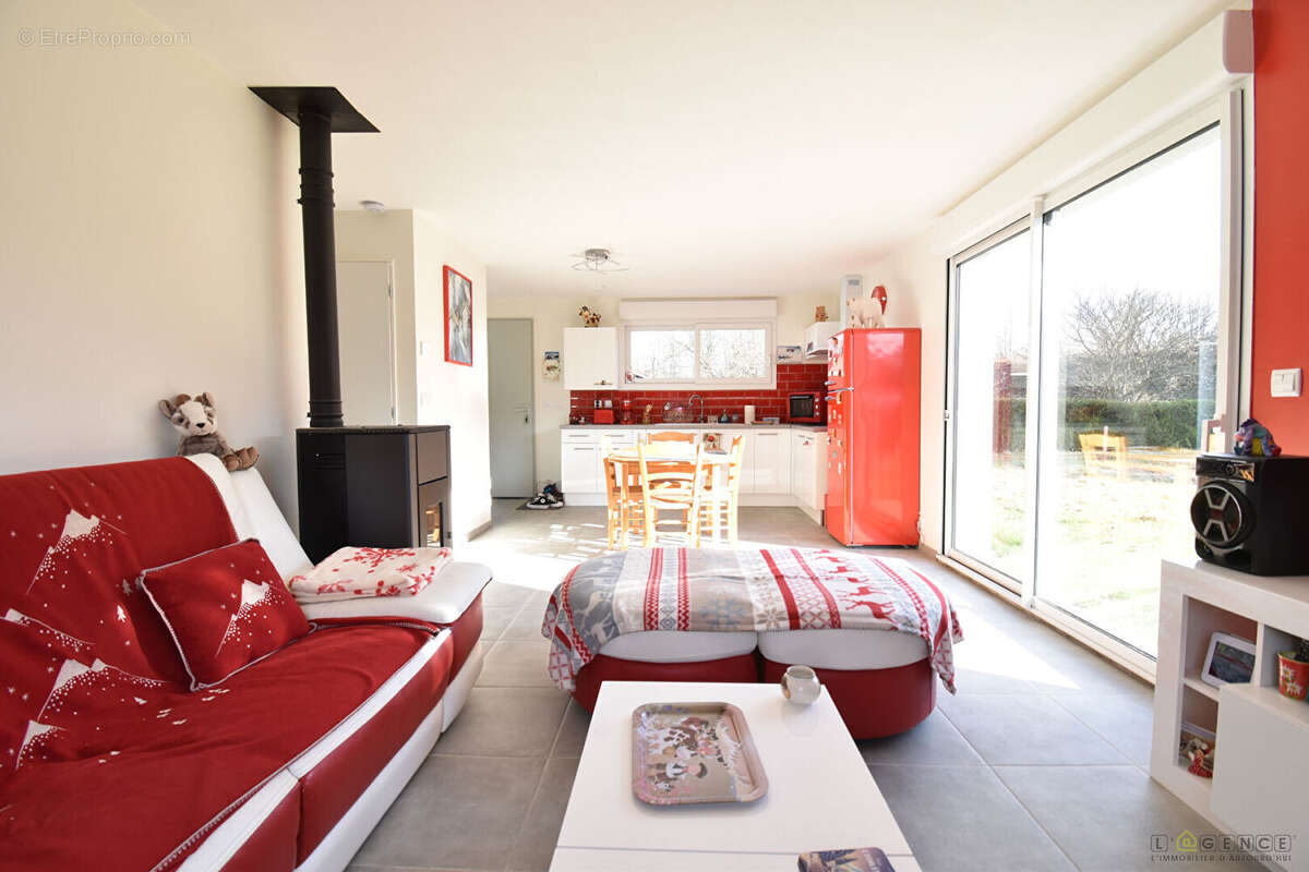 Maison à SAINT-LEONARD