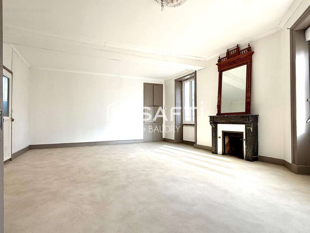 Maison 292 m² à L'hermenault  - photo 3
