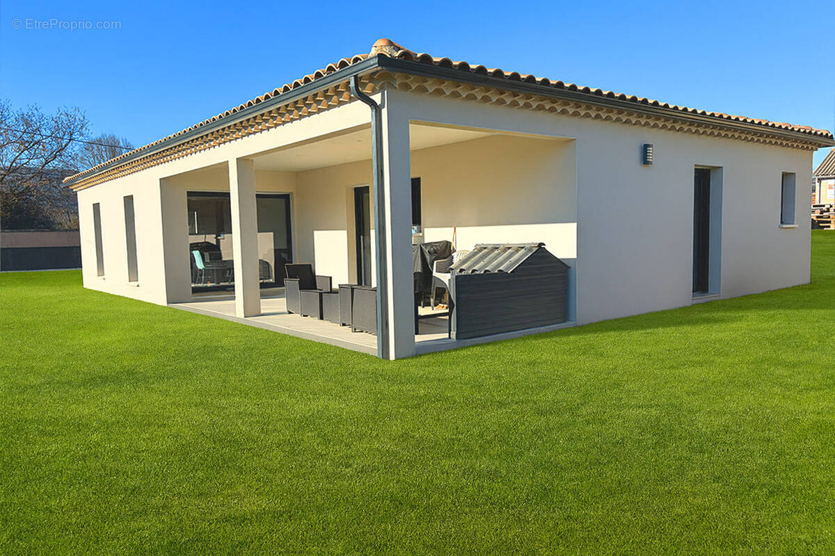 Maison à MONTELIMAR