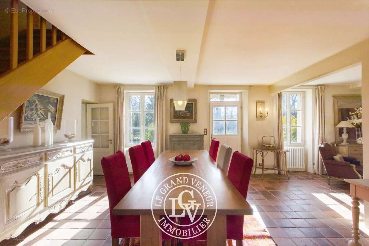 Maison à MORET-SUR-LOING