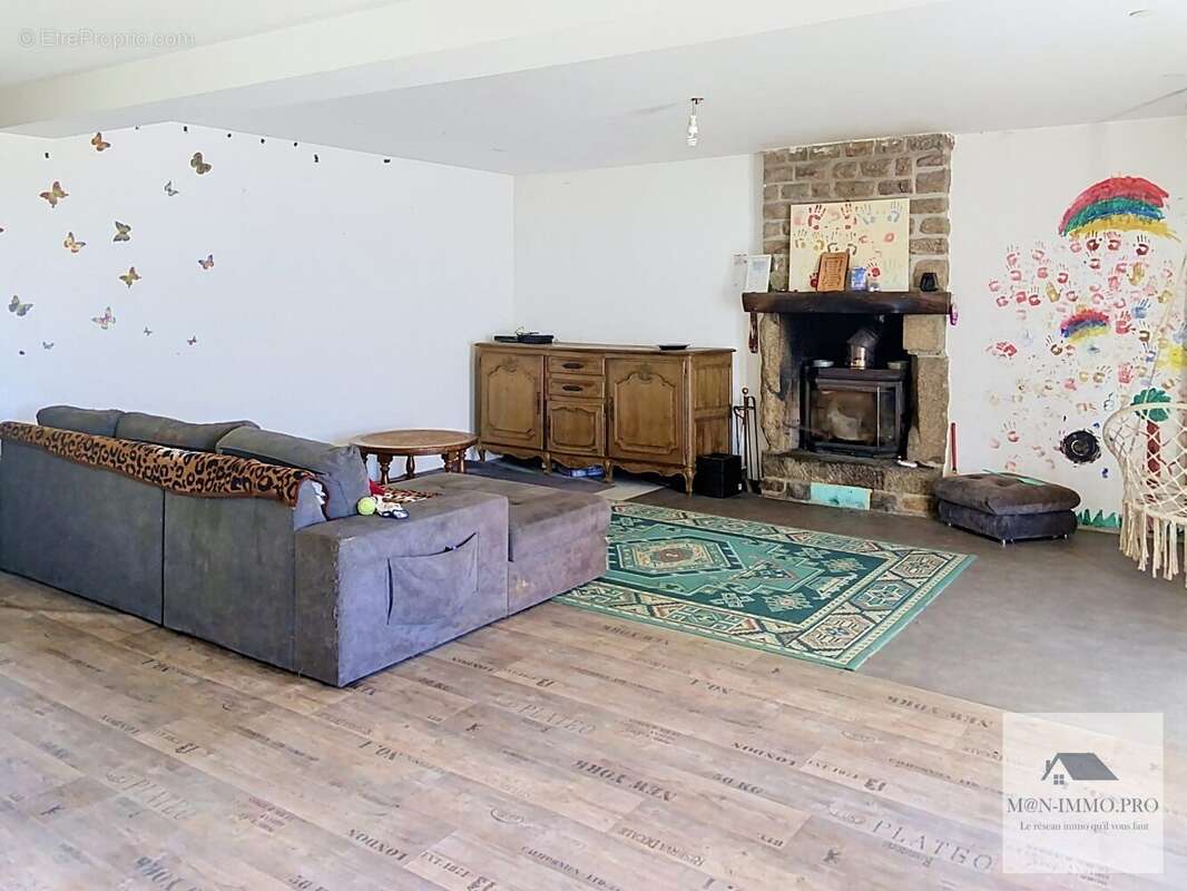 Maison à LA SELLE-EN-COGLES