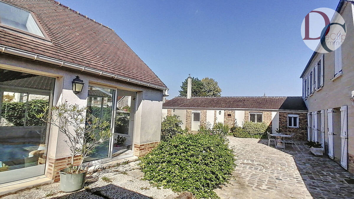 Photo 1 - Maison à SENLIS