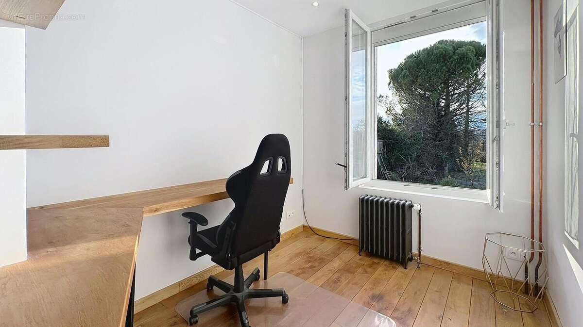 Maison 102 m² à Fleury-Les-Aubrais  - photo 5