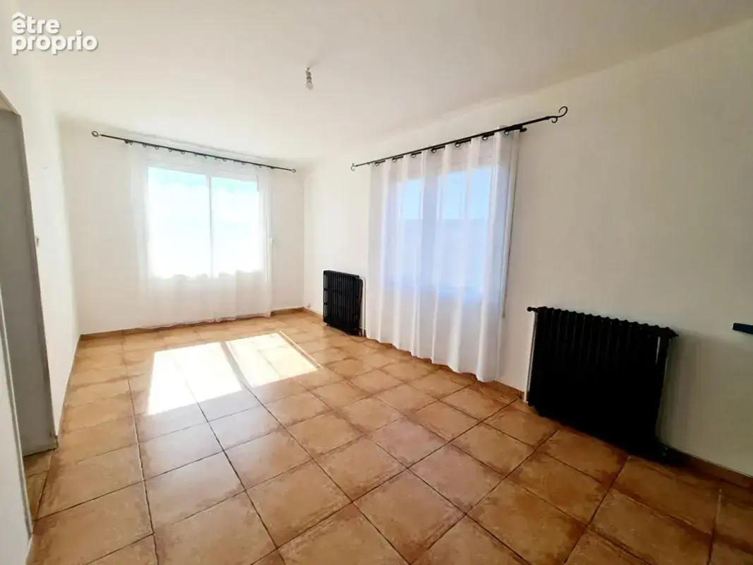 Saint-julien-les-rosiers - mas rénové 141 m² + studio indépendant - terrain 750 m² - photo 9