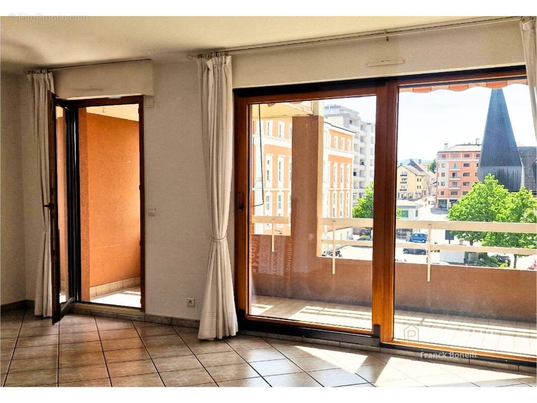 Appartement à SAINT-JULIEN-EN-GENEVOIS