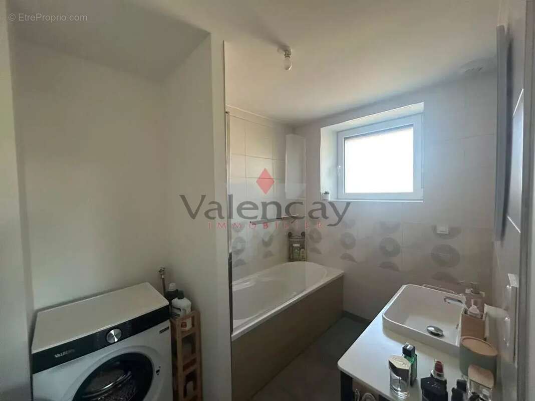 BOULOT, maison rénovée avec fort potentiel- Vente interactive - photo 7