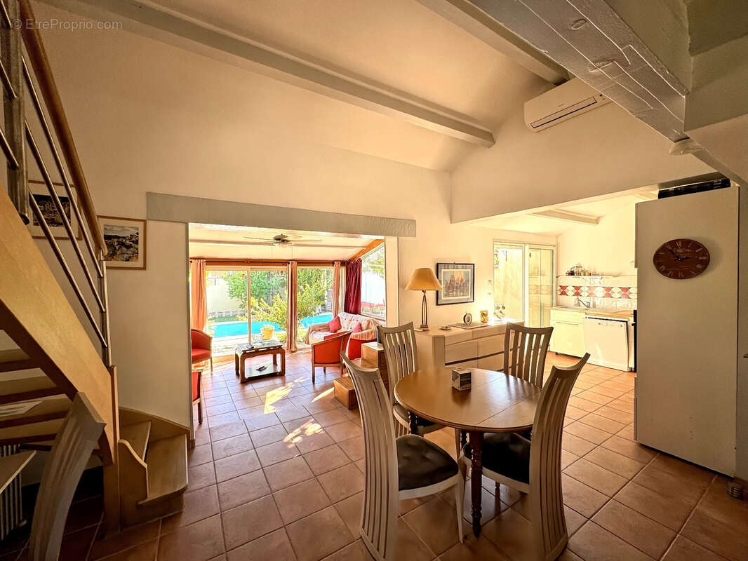 Maison à LA LONDE-LES-MAURES