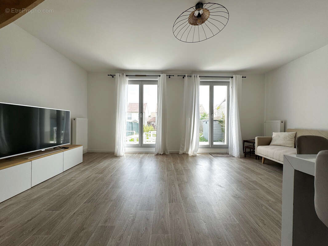 Maison à SAINT-WITZ