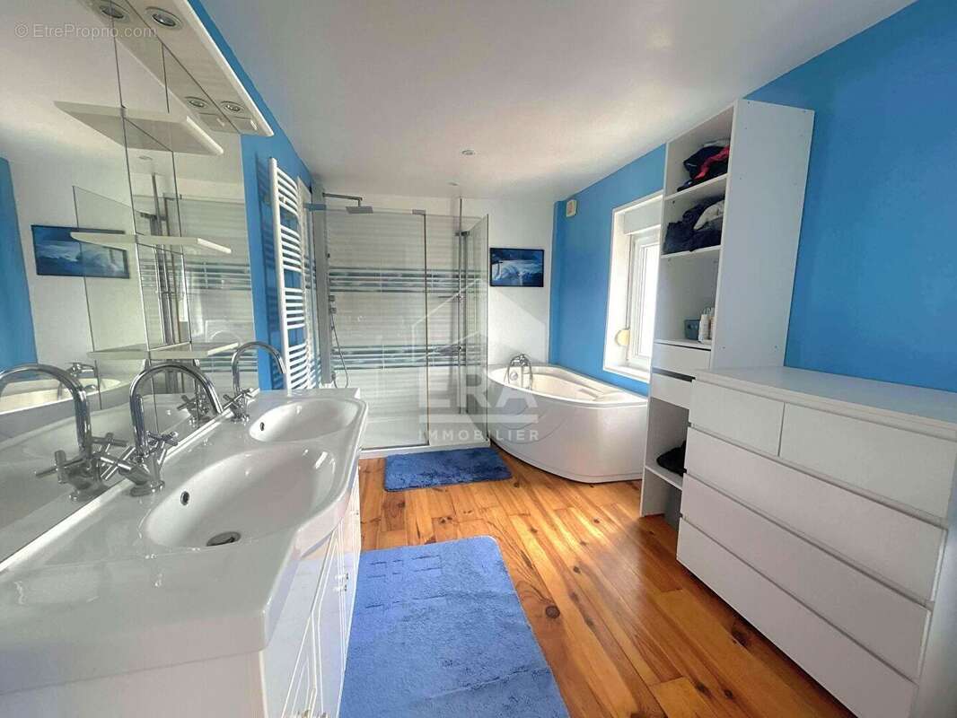 Maison à SAINT-FOLQUIN