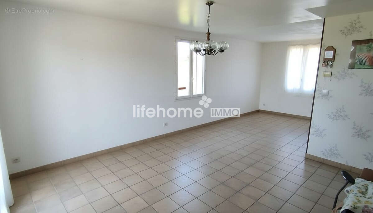Maison 70 m² à Saint-Pourcain-Sur-Sioule  - photo 4