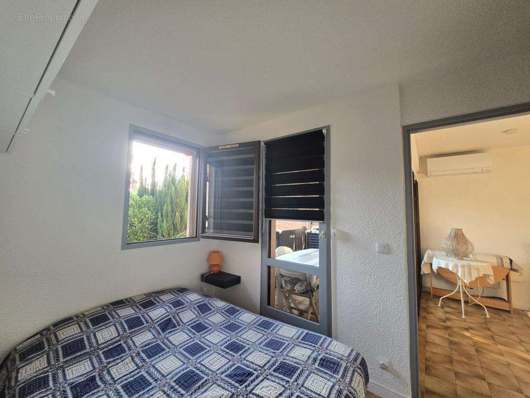 T2 avec terrasse dans un écrin de verdure à deux pas de la mer ! - photo 8