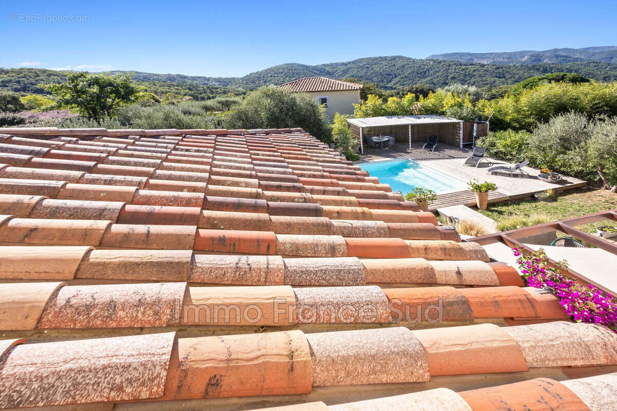 Maison à LA GARDE-FREINET