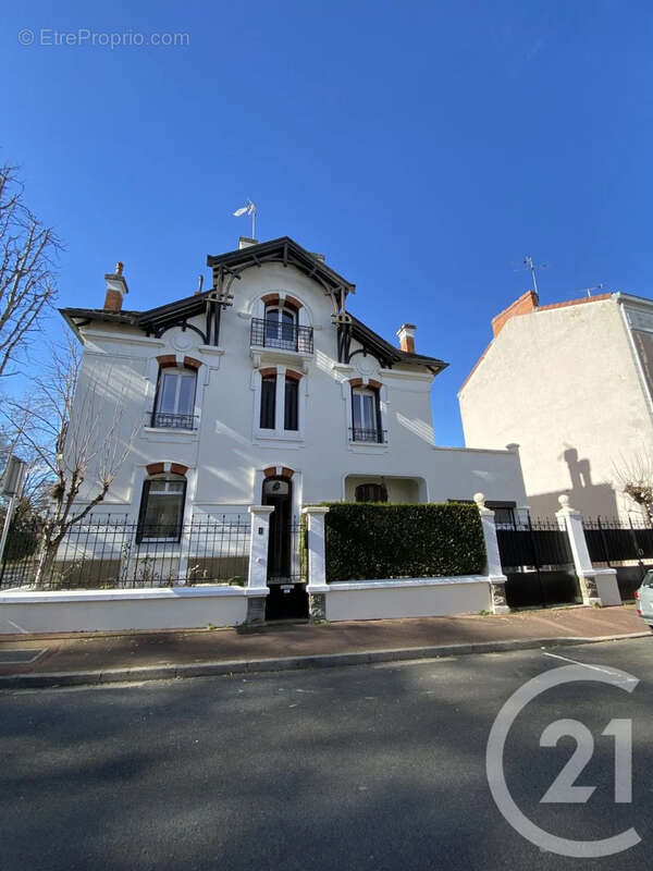 Maison à VICHY