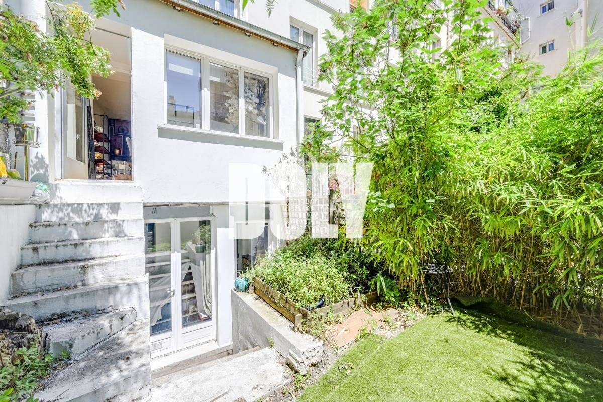 Appartement à PARIS-9E