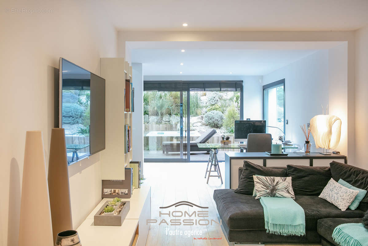 Maison à SAINT-GEORGES-DE-DIDONNE