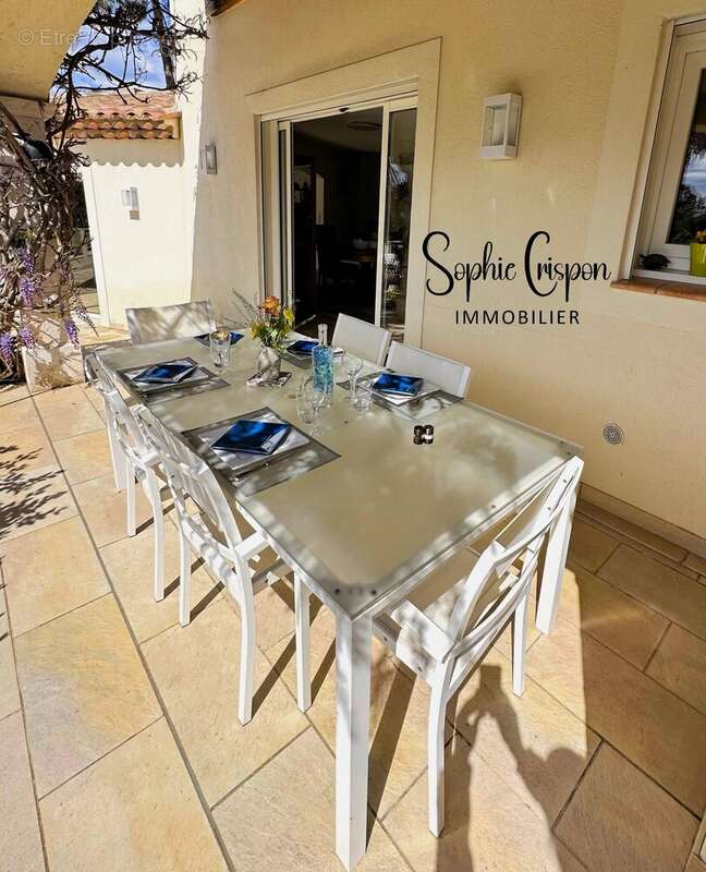 Maison à LES ADRETS-DE-L'ESTEREL