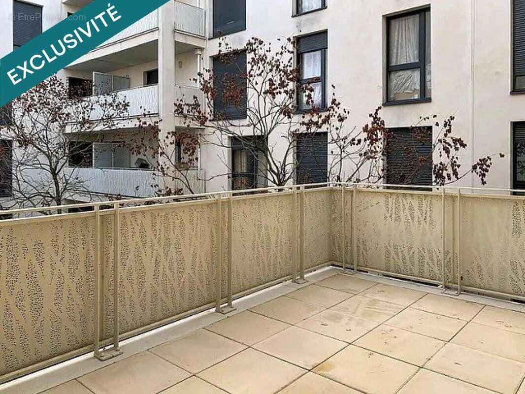 Photo 2 - Appartement à AUBERVILLIERS