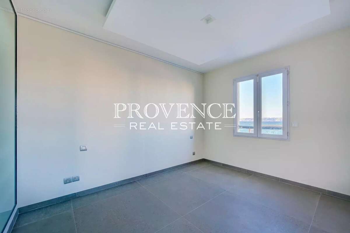 Appartement à MARSEILLE-7E