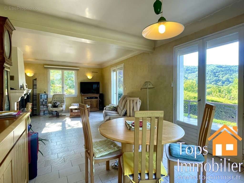 Maison à VILLEFRANCHE-DE-ROUERGUE