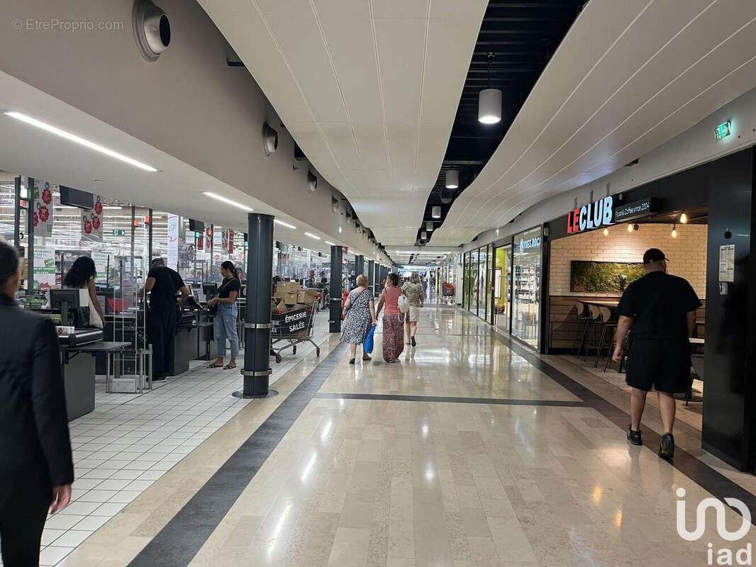 Photo 3 - Commerce à LA SEYNE-SUR-MER