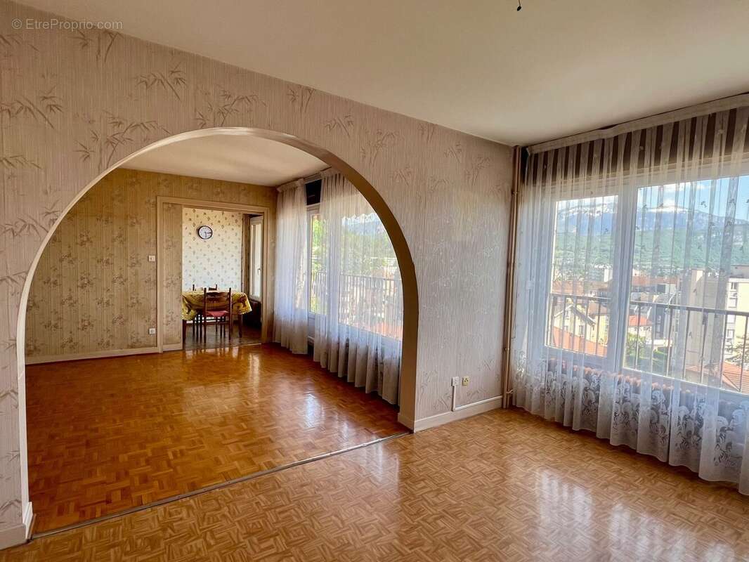 Appartement à VOIRON