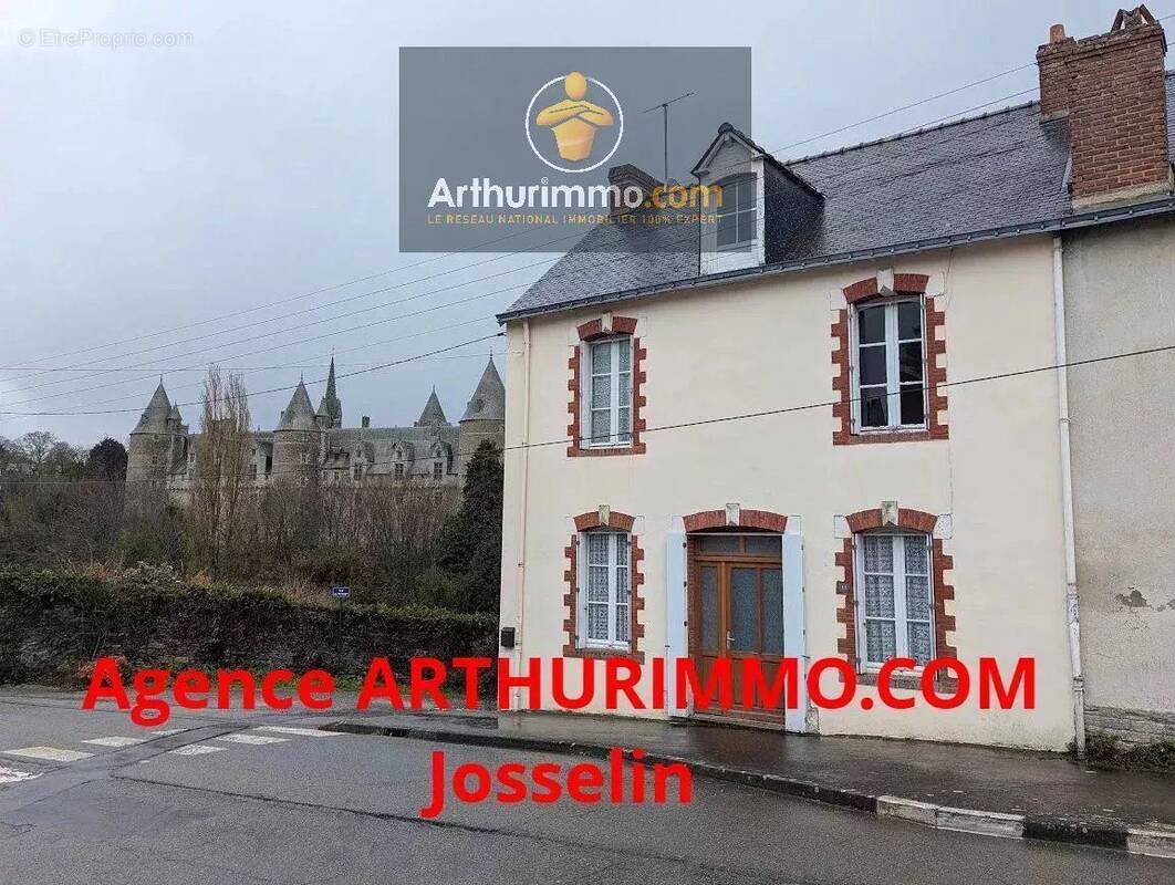 Maison à JOSSELIN