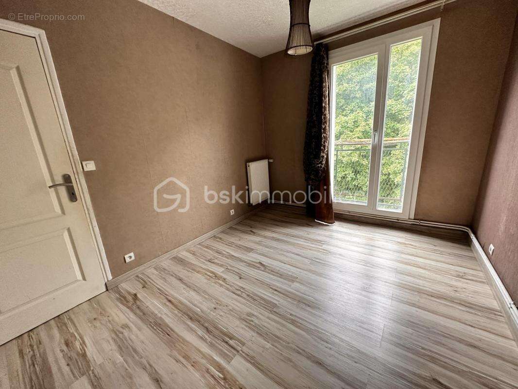 Appartement à REVIN