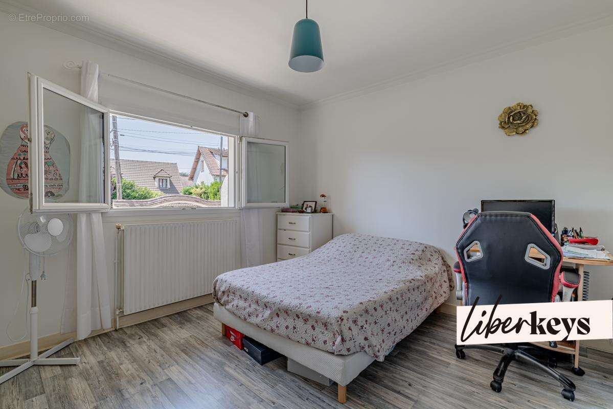 Maison à ORMESSON-SUR-MARNE