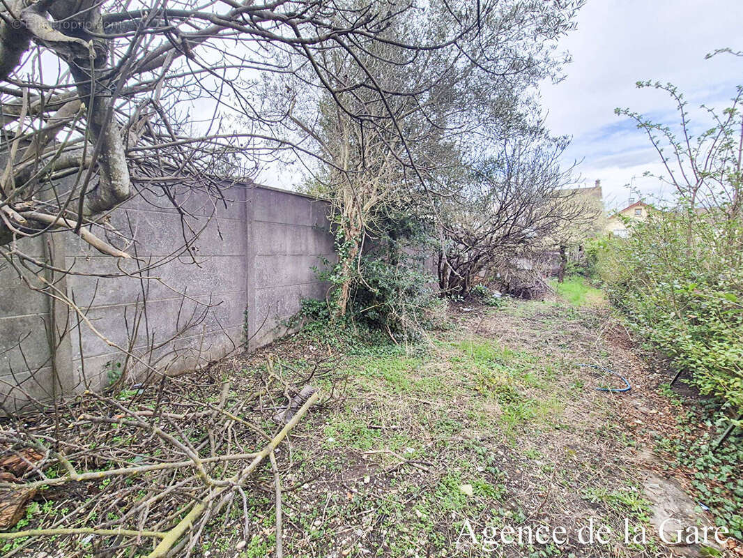 Maison à CARRIERES-SUR-SEINE