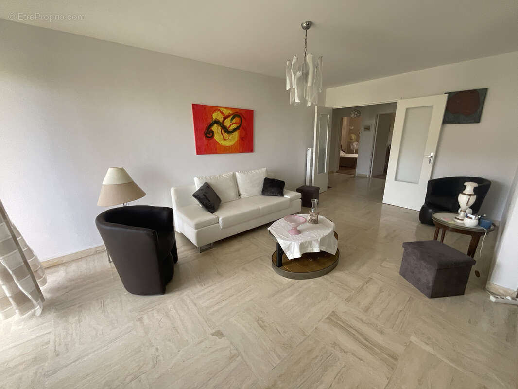 Appartement à CAGNES-SUR-MER