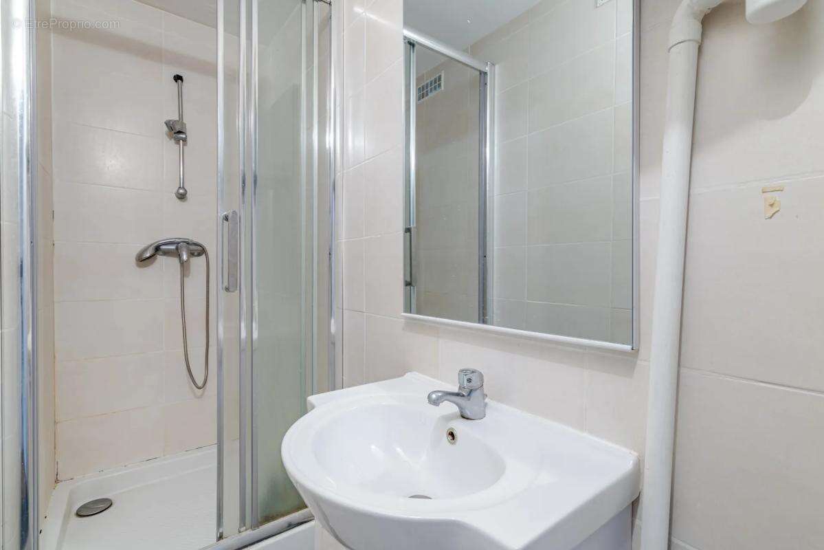 Appartement à PARIS-9E