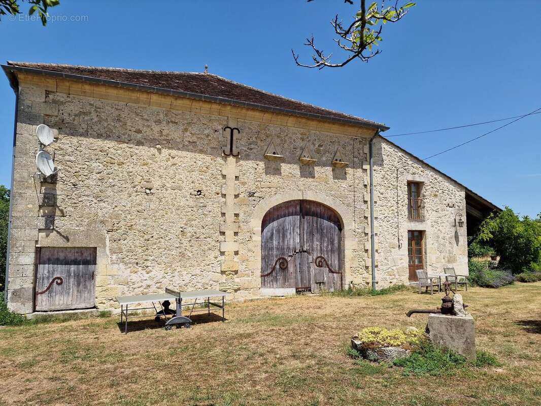 Propriété de caractère à la campagne avec vue panoramique - photo 14