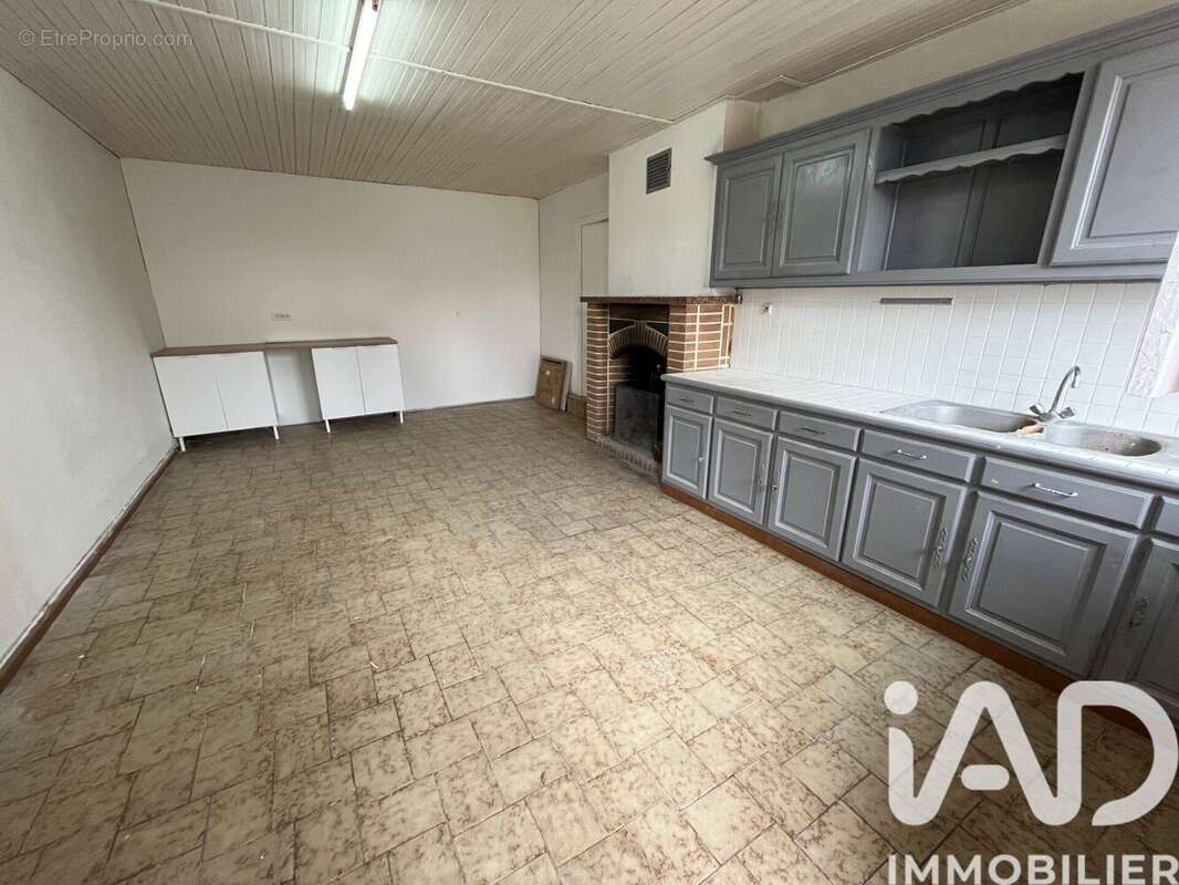 Photo 6 - Maison à SAINT-MARC-LE-BLANC