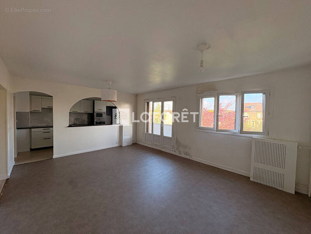 Appartement à LES MUREAUX