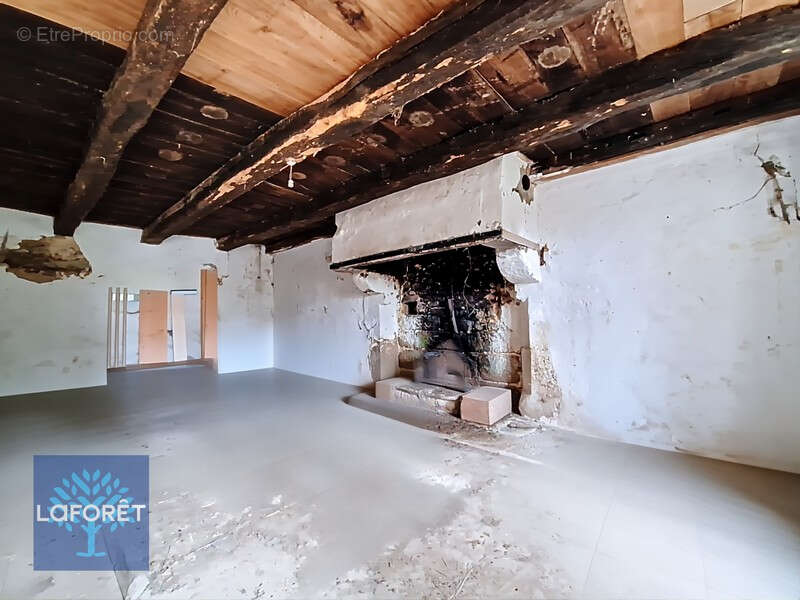 Maison à SAINT-OUEN-DES-ALLEUX