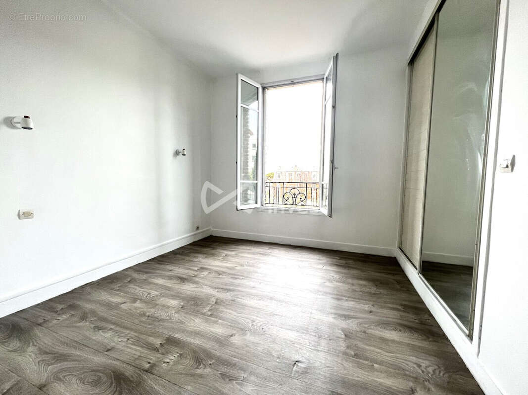 Appartement à COLOMBES