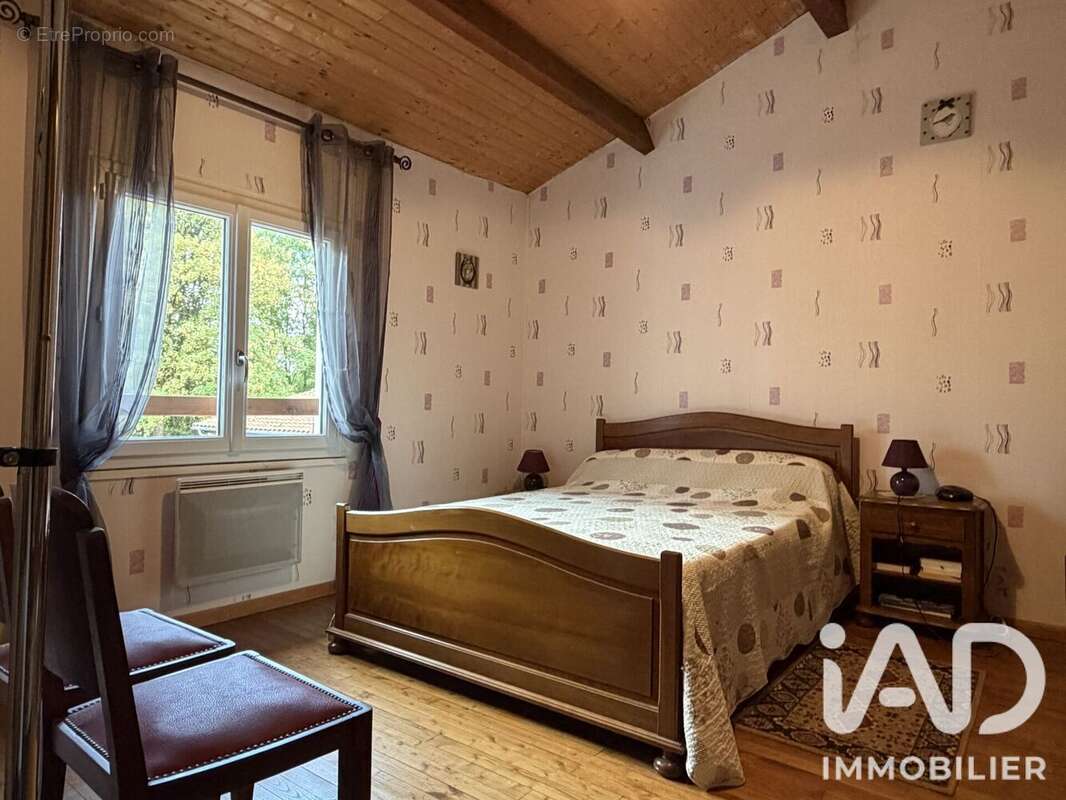 Maison 104 m² à Mansle  - photo 6