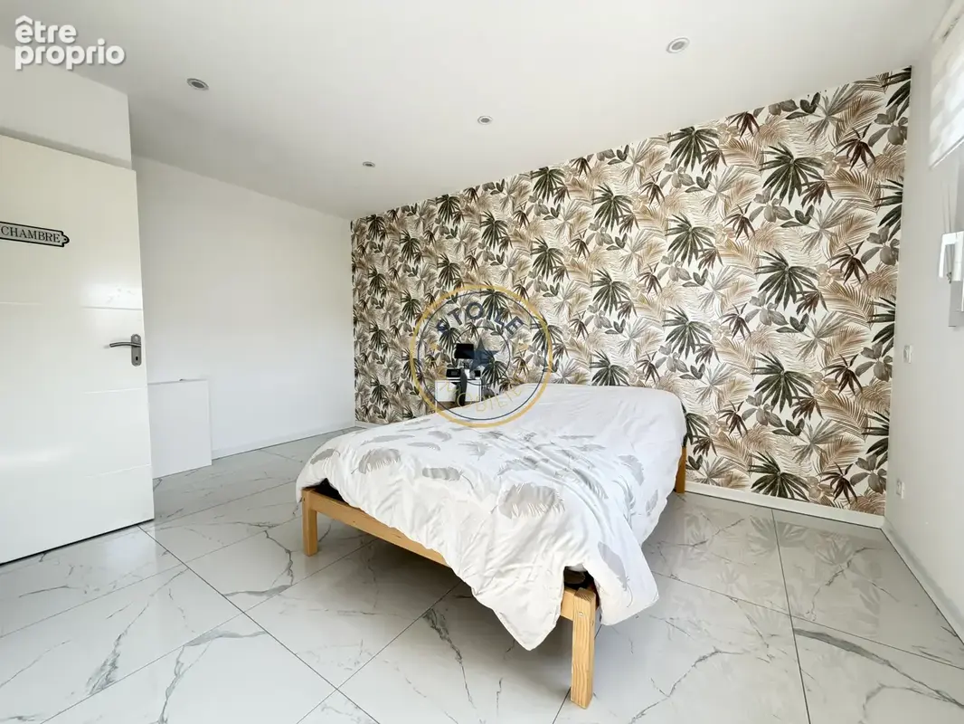 Montreuil-Juigné : maison T5 avec piscine à vendre - photo 9
