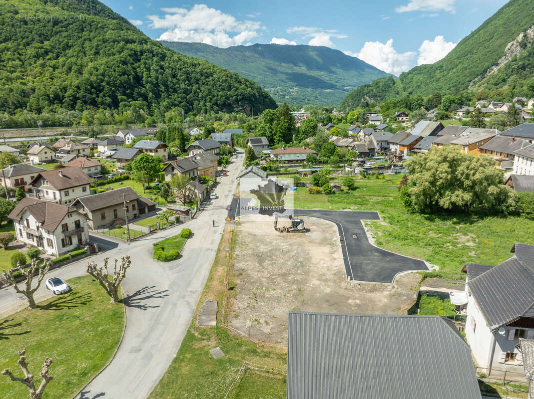 Terrain à EPIERRE