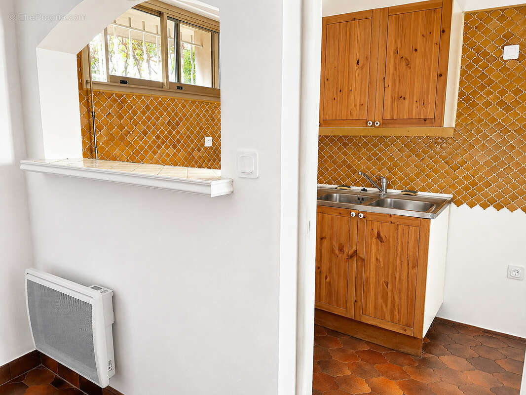 Comme une petite maison ! 2 pièces avec jardin privatif de 50 m2 - photo 6