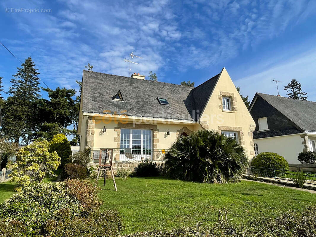 Maison néo-bretonne lumineuse avec 3 grandes chambres , très bon état. - photo 2