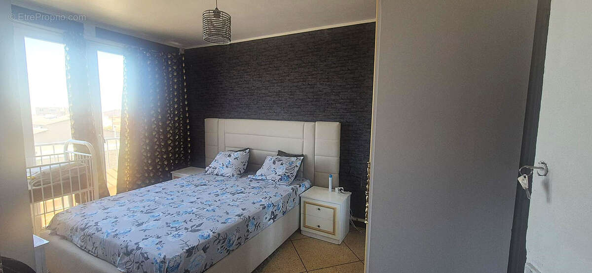 Appartement à MARSEILLE-3E