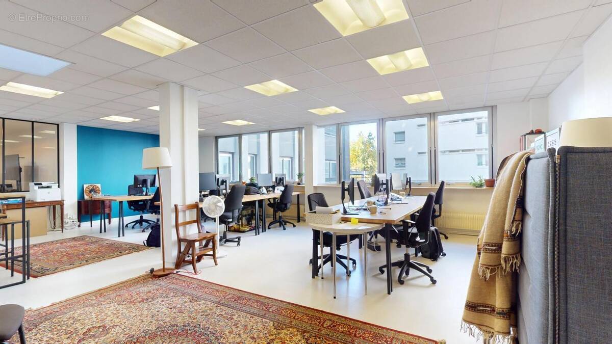 Commerce à PARIS-19E