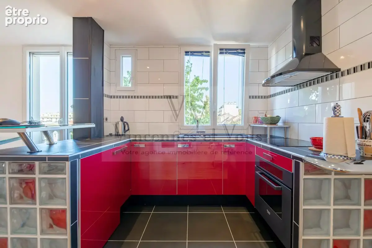 Studio -  30.35m² - 3ème avec ASCENSEUR - photo 3