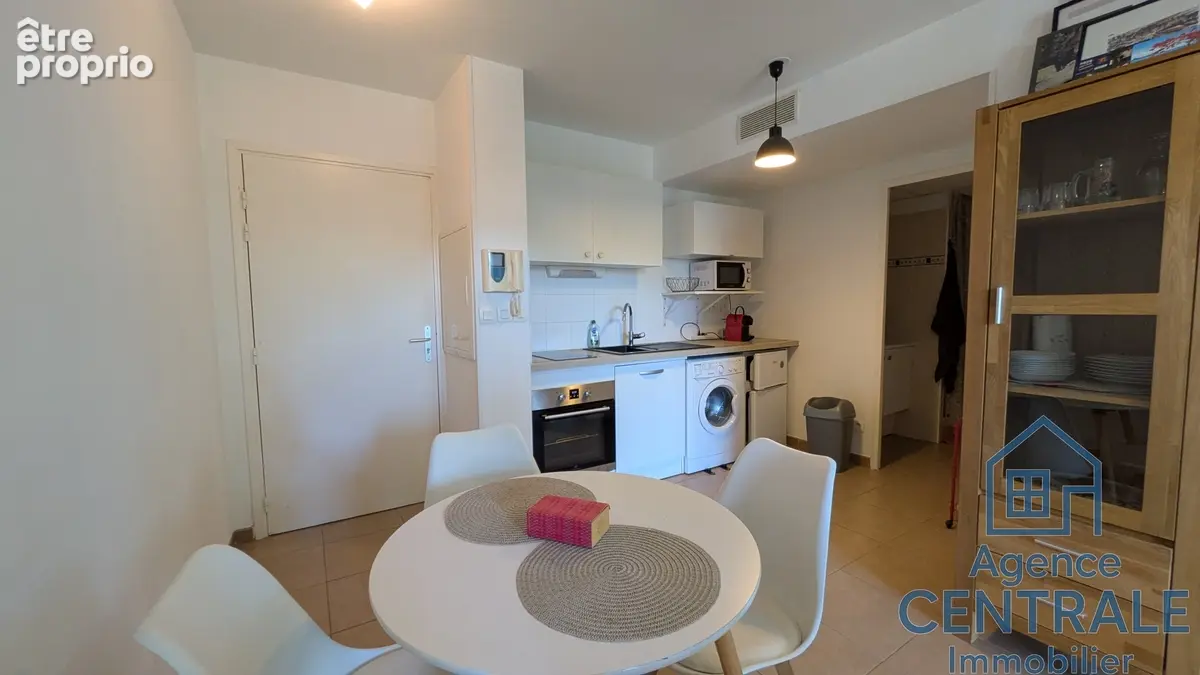 Appartement 2 pièces 31 m² à vendre à La Ciotat (13600) - photo 2