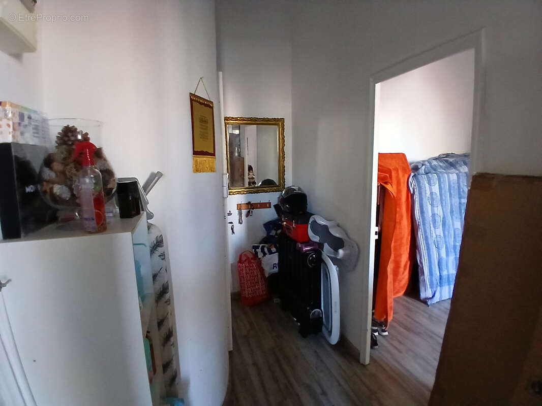 Appartement à MARSEILLE-3E