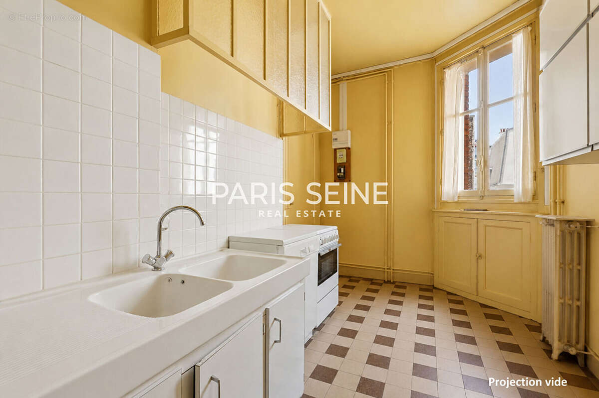 Appartement à PARIS-6E