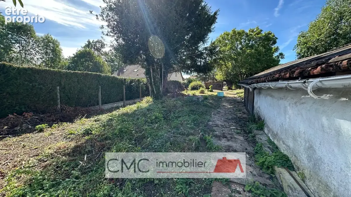 Maison à rénover à Barjouville - photo 6